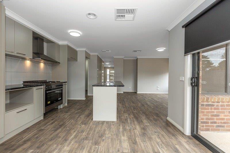 Gallery: 28 Flewin Avenue