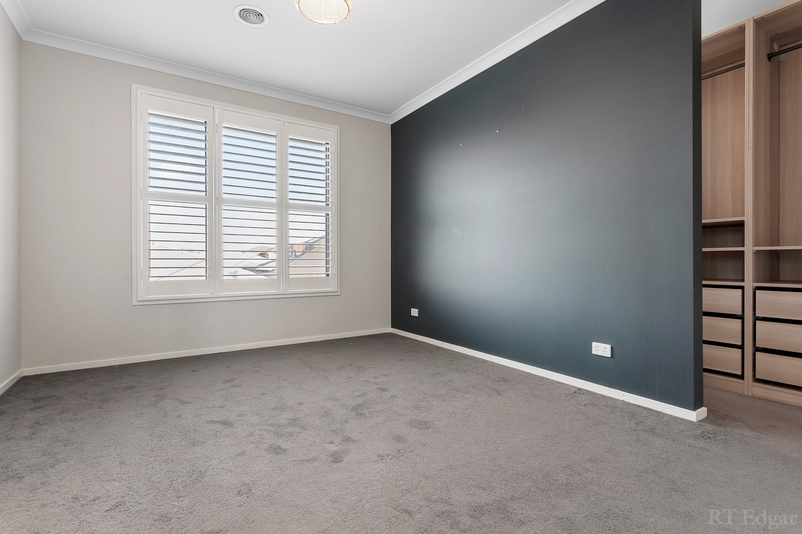 Real Estate and Property in 28 Forton Crescent, Cranbourne West, VIC