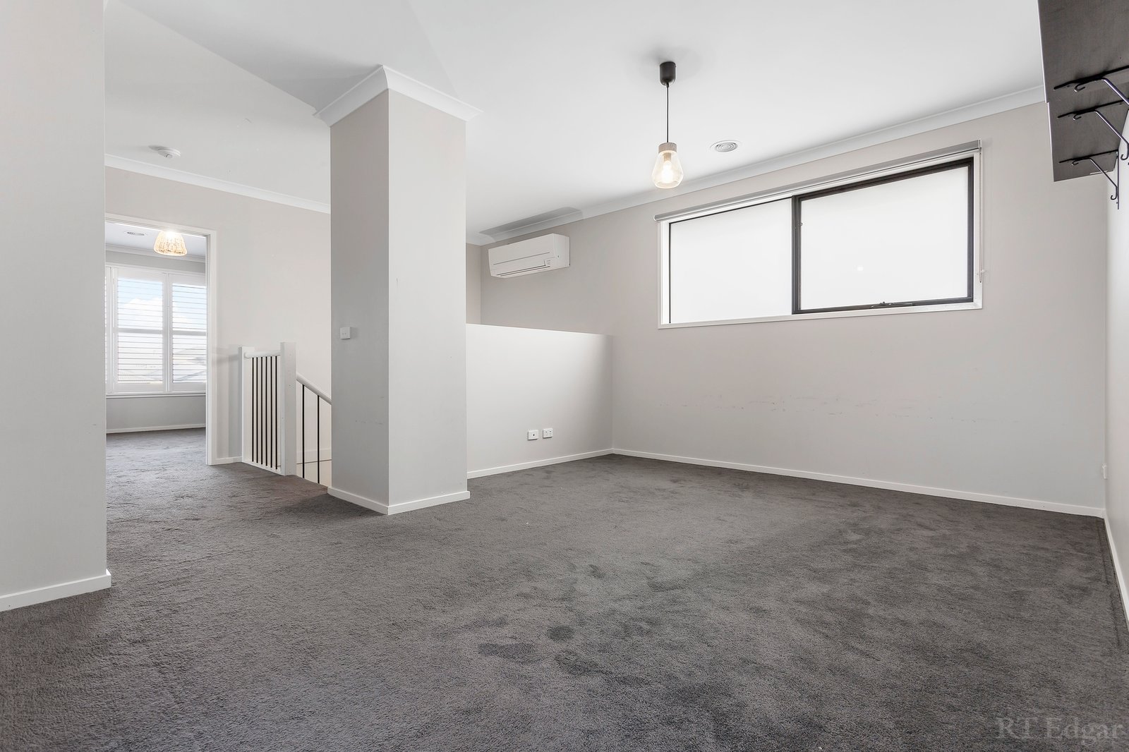 Real Estate and Property in 28 Forton Crescent, Cranbourne West, VIC
