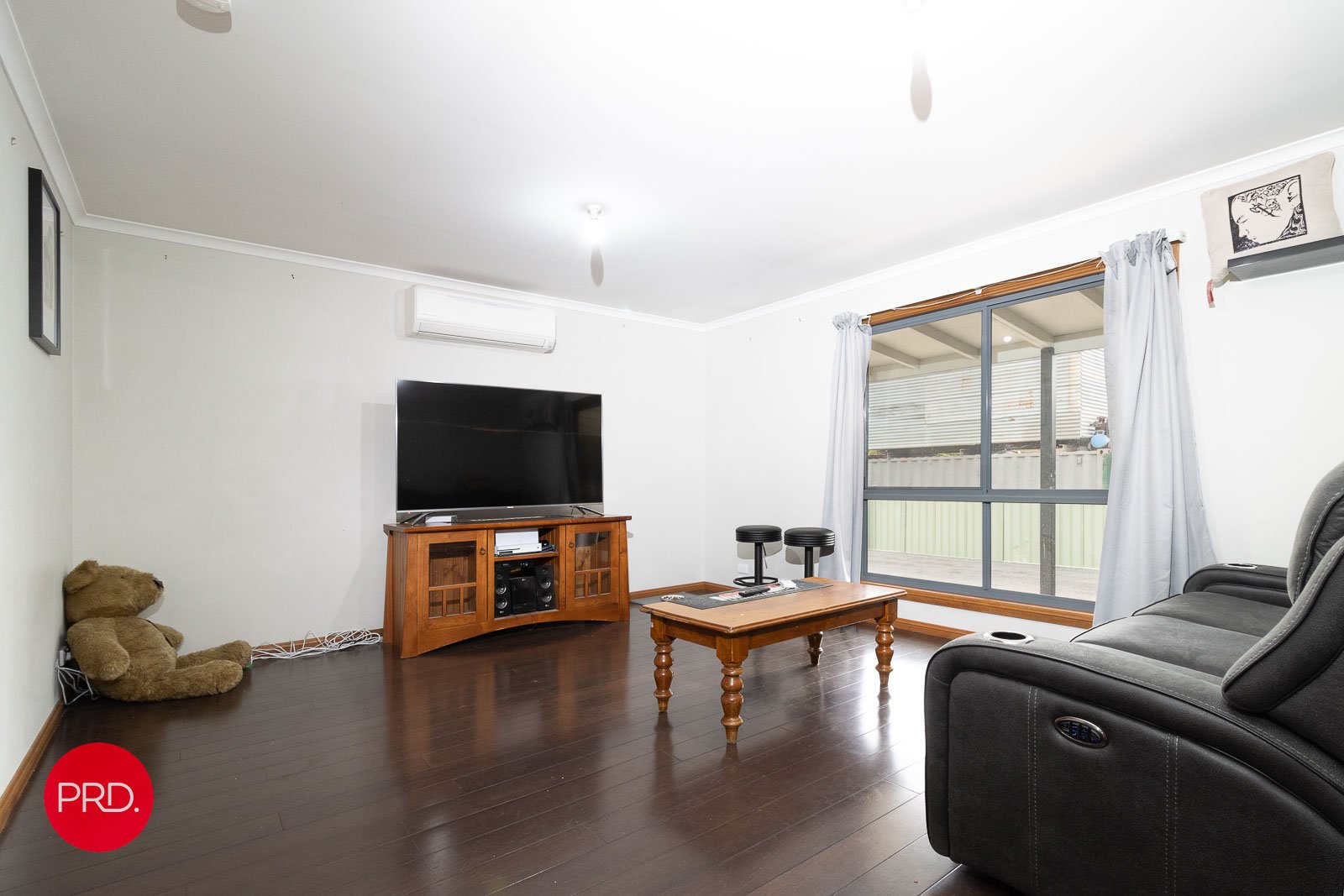 28 Foxlow Street CAPTAINS FLAT 13