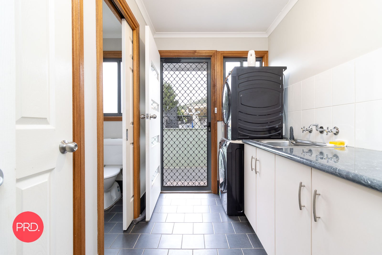 28 Foxlow Street CAPTAINS FLAT 27