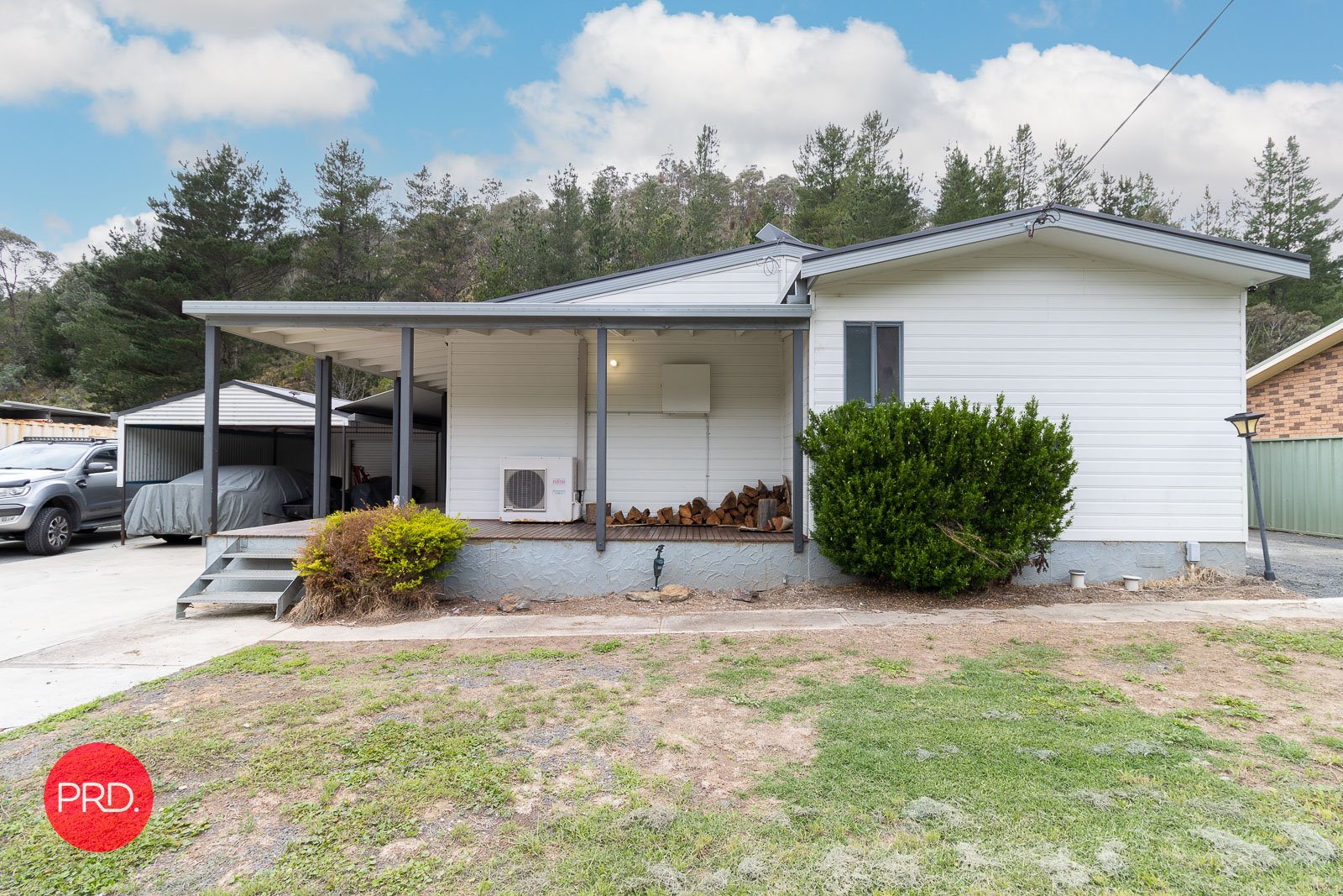 28 Foxlow Street CAPTAINS FLAT 31