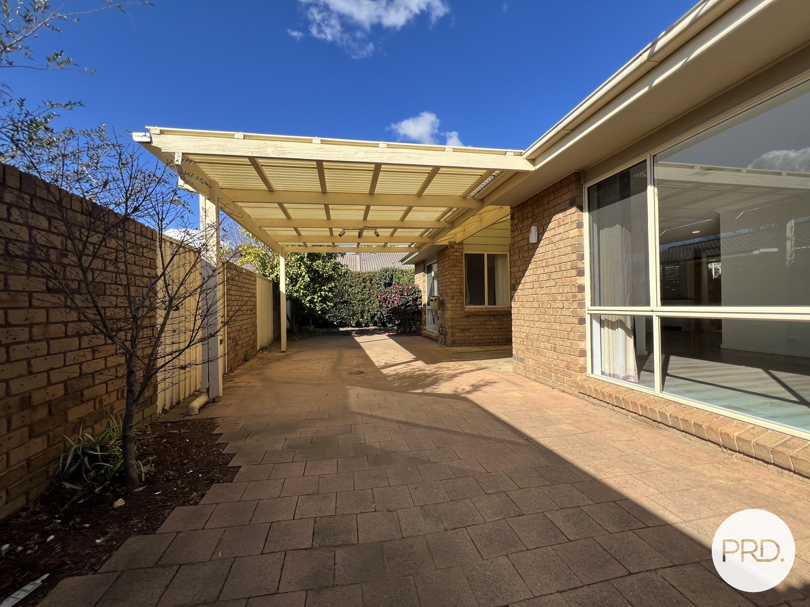 2/8 Frederick Street CRESTWOOD 14