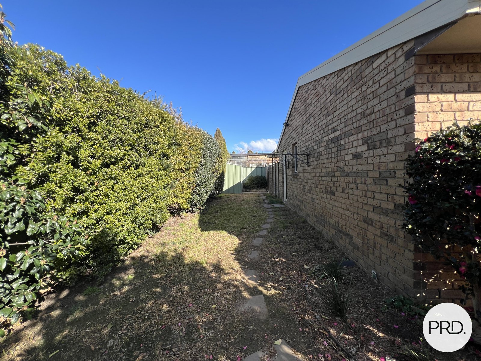 2/8 Frederick Street CRESTWOOD 16
