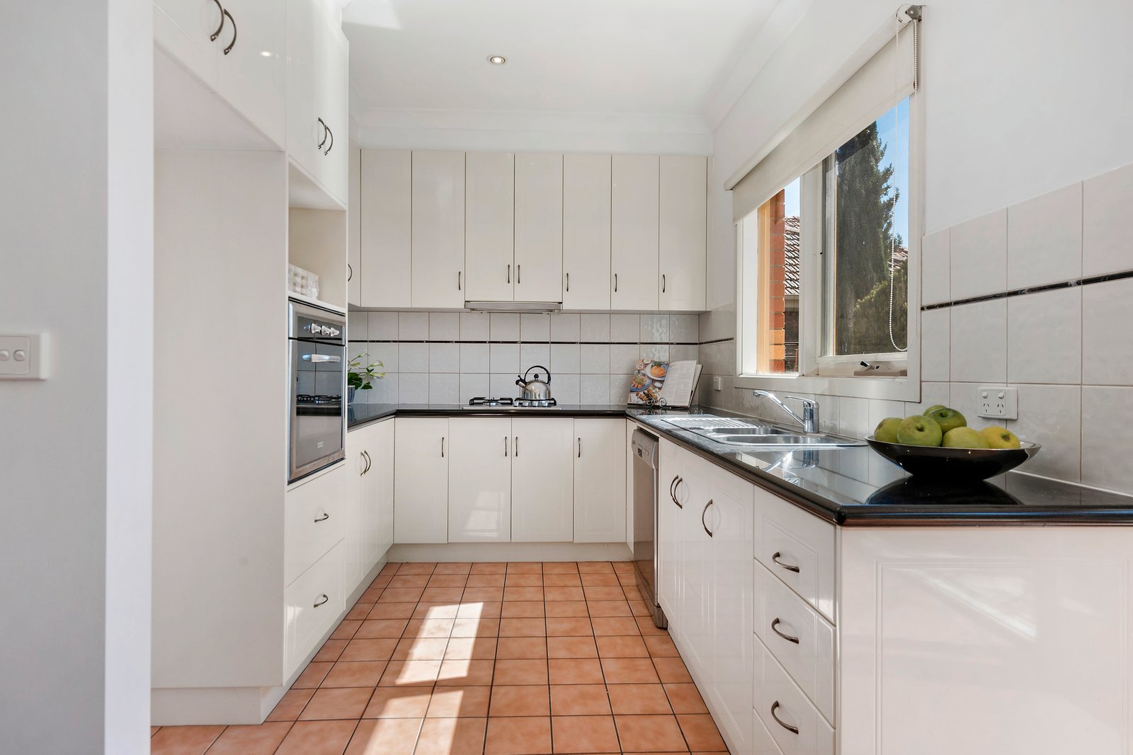 Real Estate and Property in 28 Gardenvale Road, Caulfield South, VIC