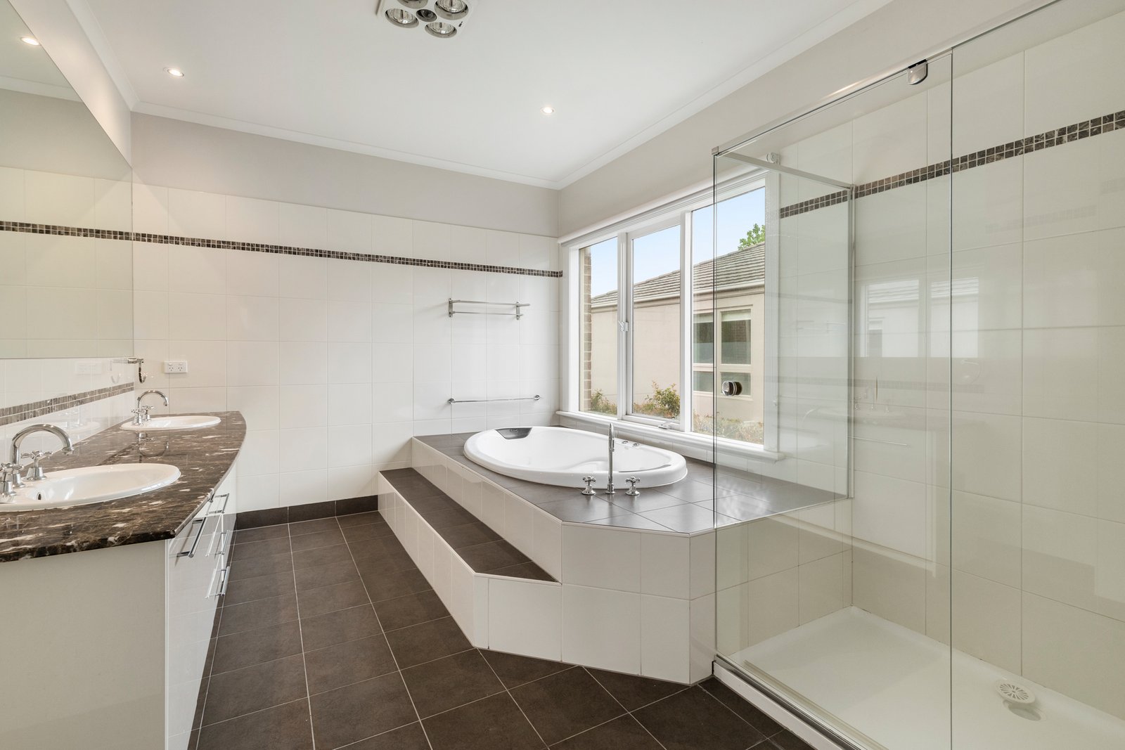 Real Estate and Property in 28 Gardiner Parade, Glen Iris, VIC