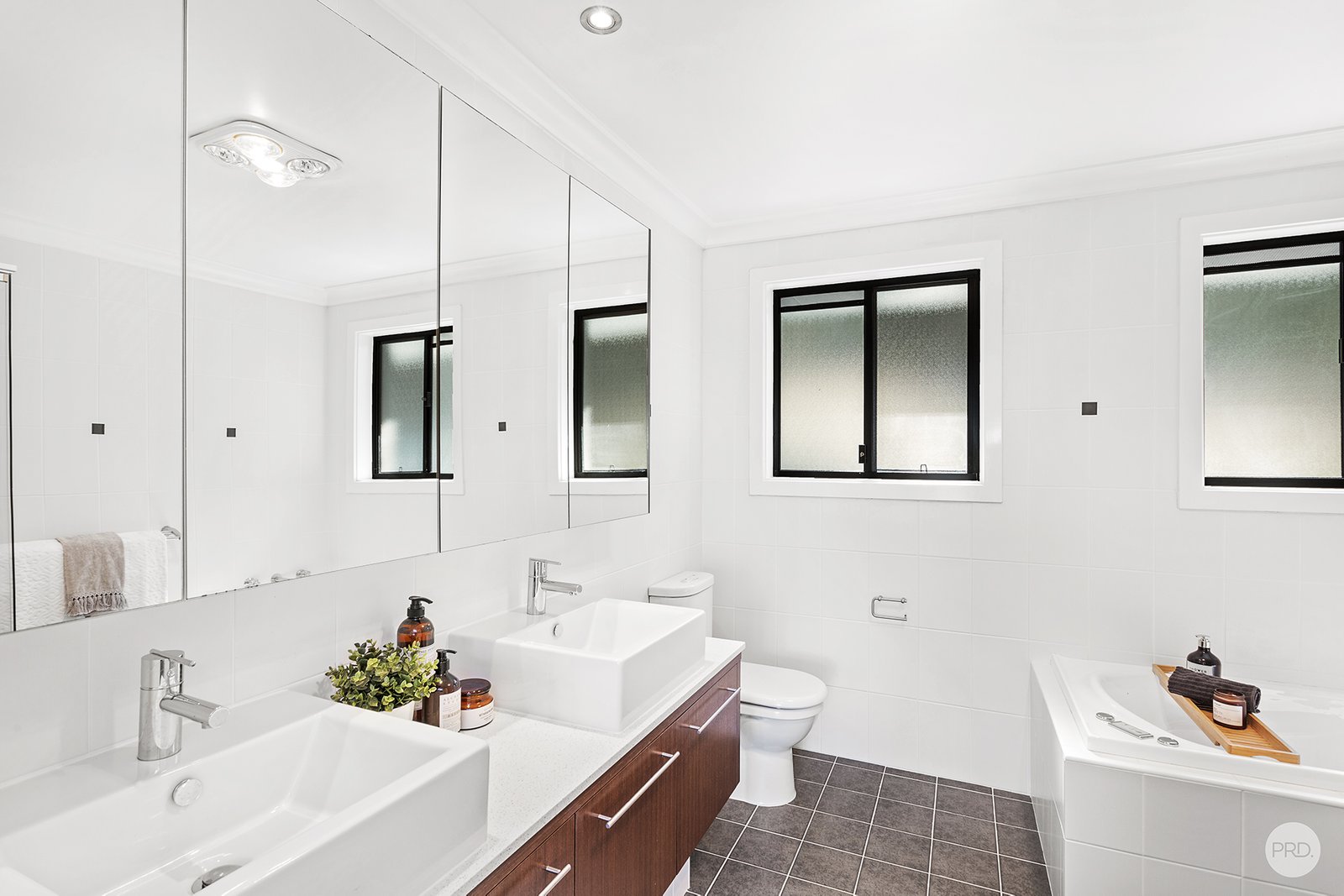 28 Garuwa Street FINGAL BAY 25
