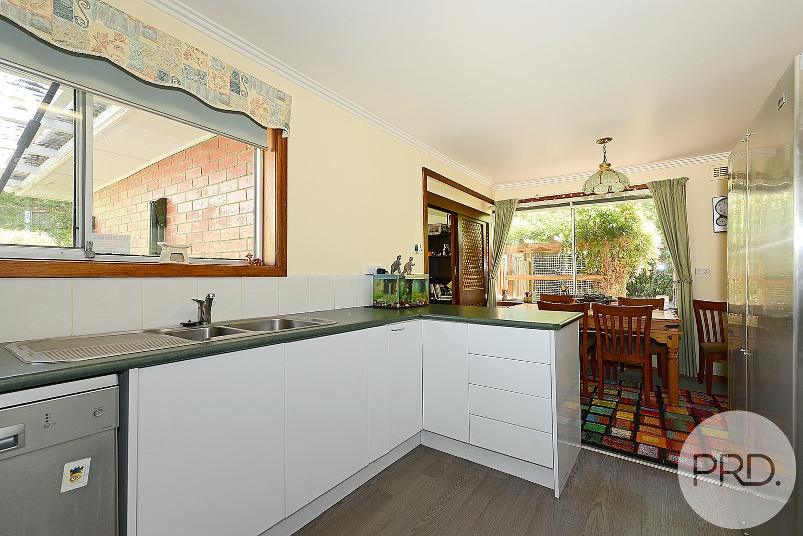 28 Girrabong Road LENAH VALLEY 7