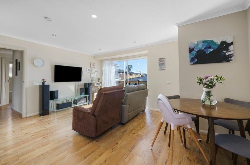 2/8 Glenfern Street HOWRAH 5