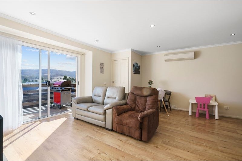 2/8 Glenfern Street HOWRAH 6