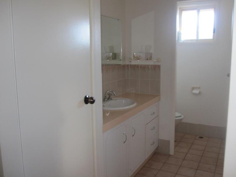 28 Glengarvin Drive TAMWORTH 4