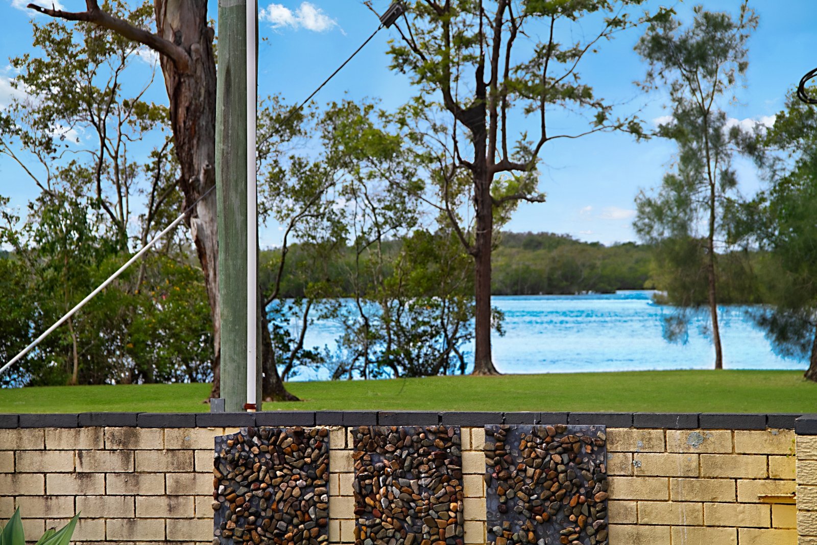 2/8 Gollan Drive TWEED HEADS WEST 9