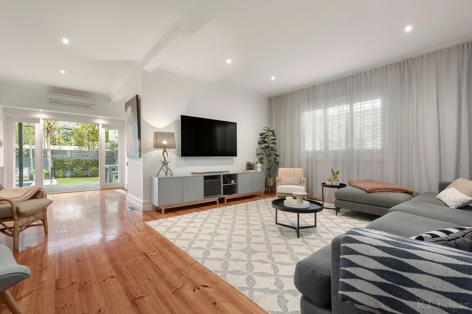Real Estate and Property in 28 Grant Street, Brighton East, VIC