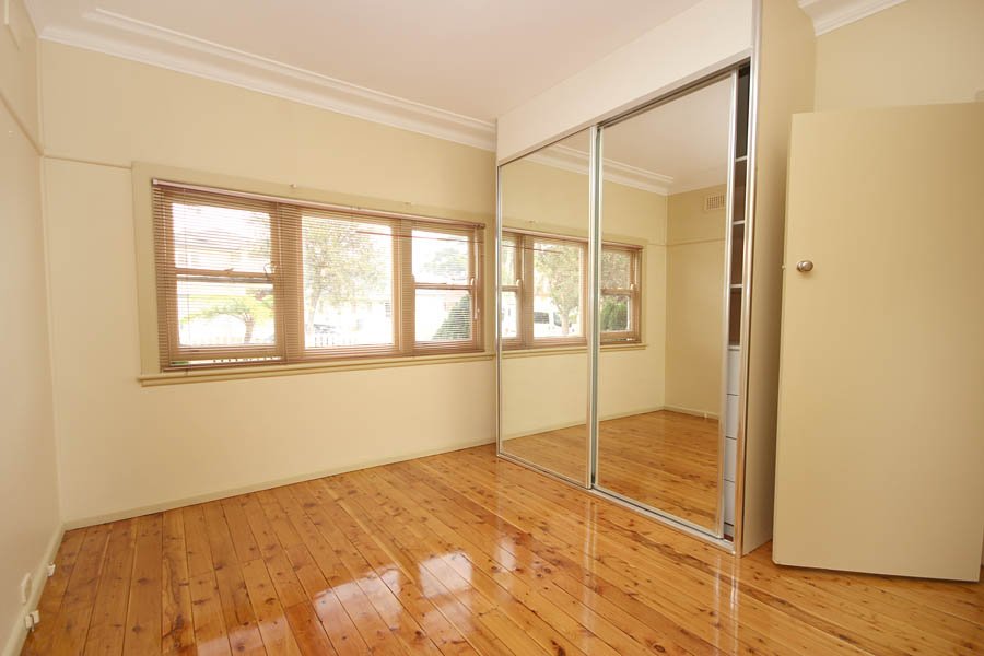 28 Griffiths Street SANS SOUCI 5