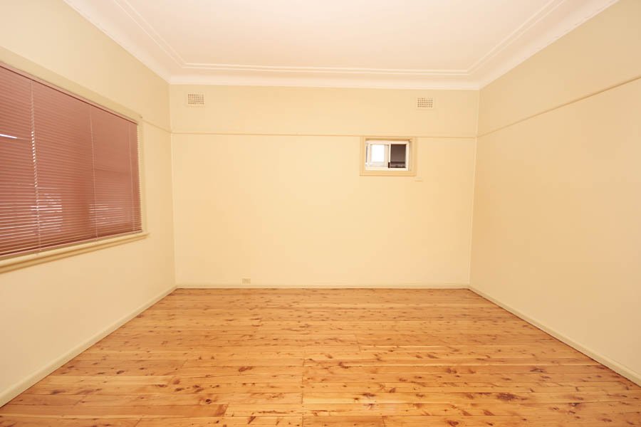 28 Griffiths Street SANS SOUCI 9