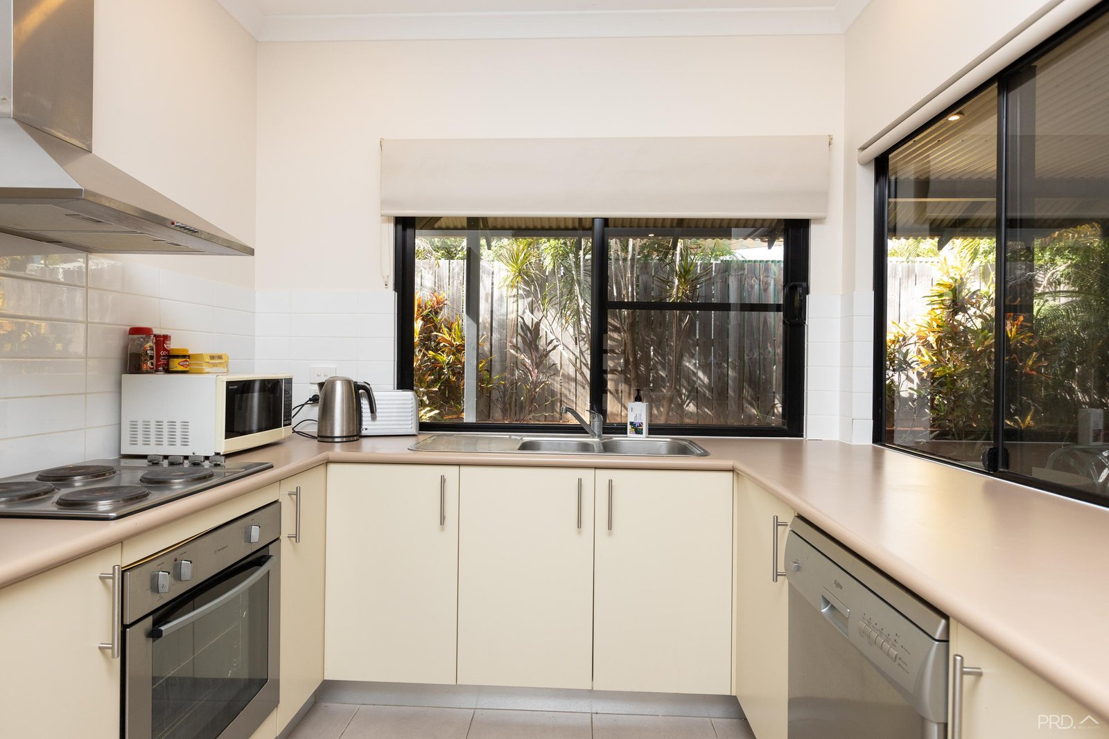 2/8 Gunian Boulevard CABLE BEACH 1