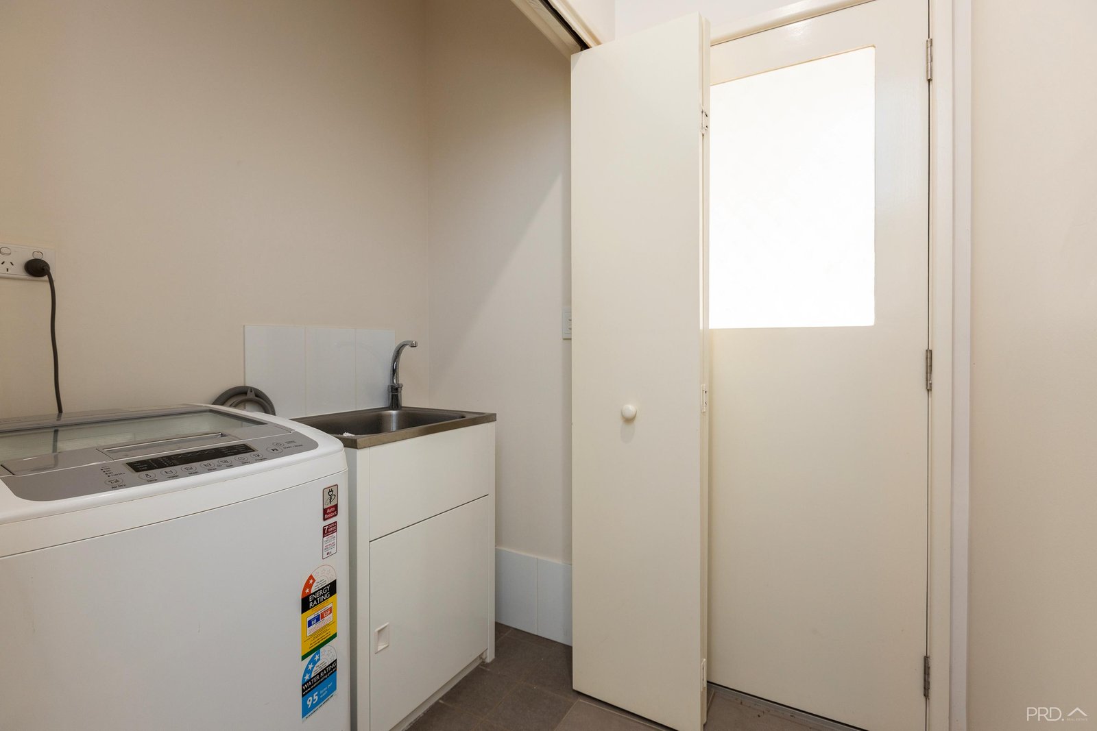 2/8 Gunian Boulevard CABLE BEACH 27
