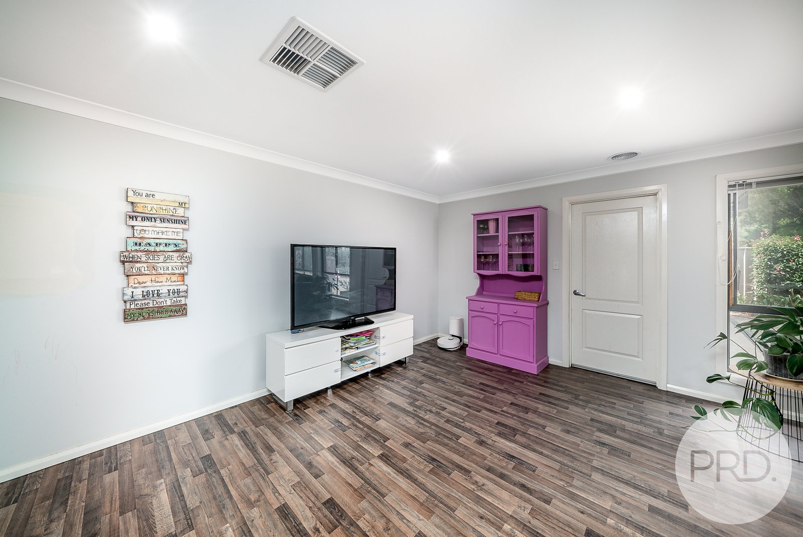 28 Guttler Street URANQUINTY 9