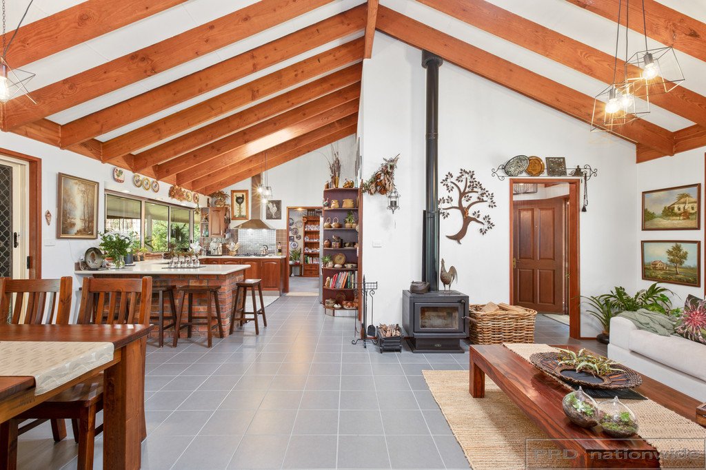 28 Gwandalin Close BRANDY HILL 5