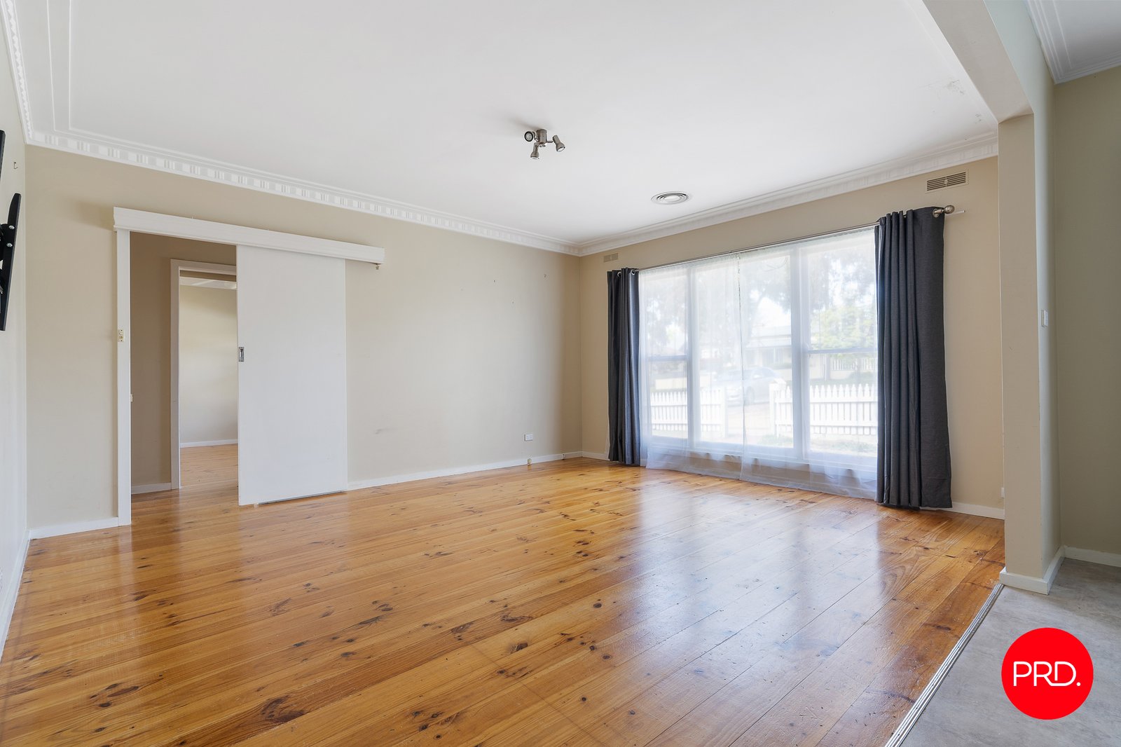 28 Hamlet Street QUARRY HILL 5