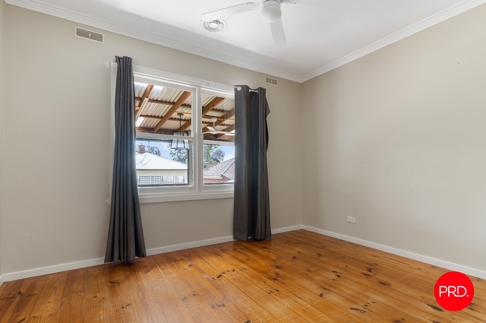 28 Hamlet Street QUARRY HILL 8