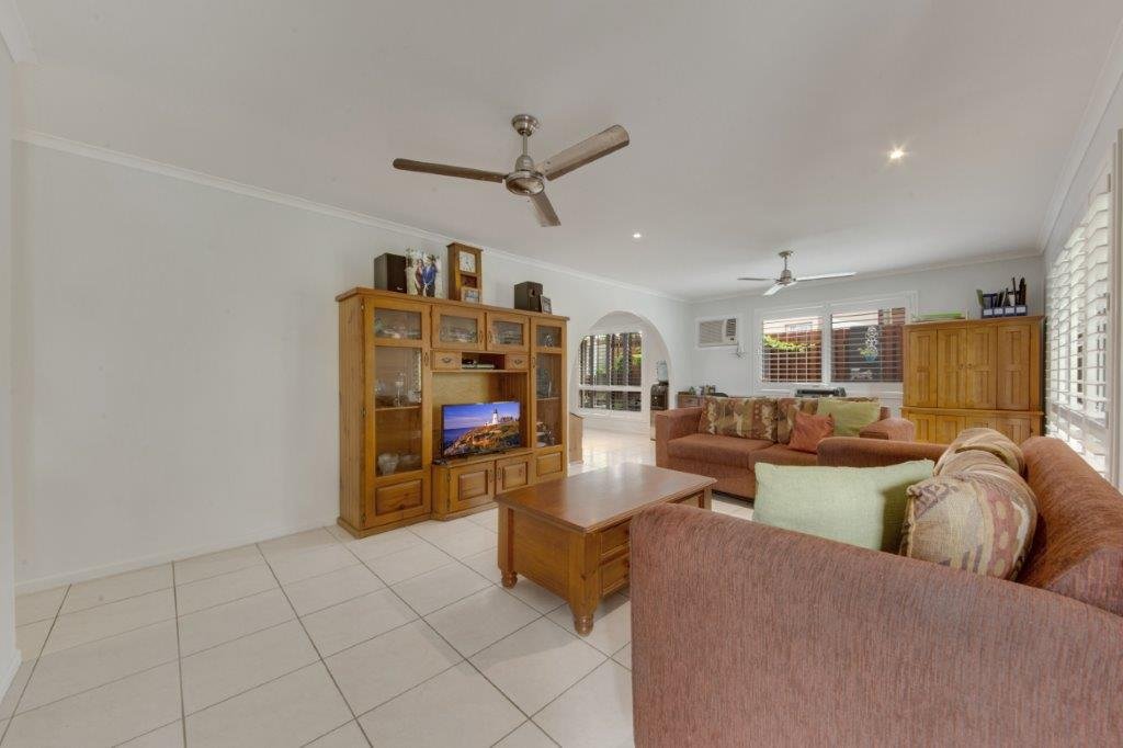 28 Hampton Drive TANNUM SANDS 9