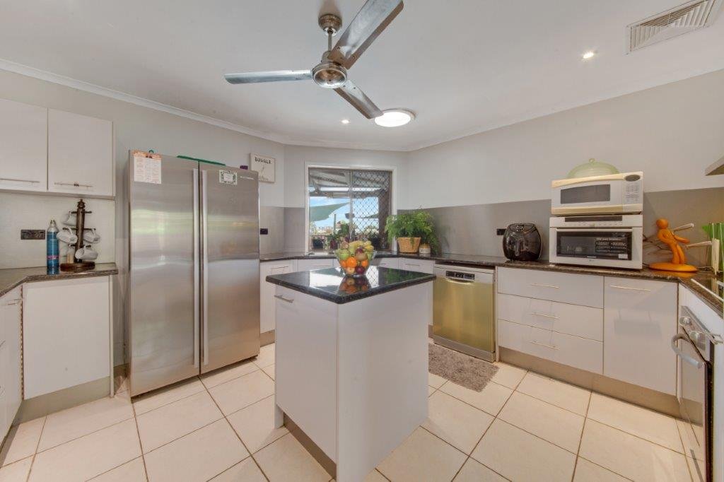 28 Hampton Drive TANNUM SANDS 12