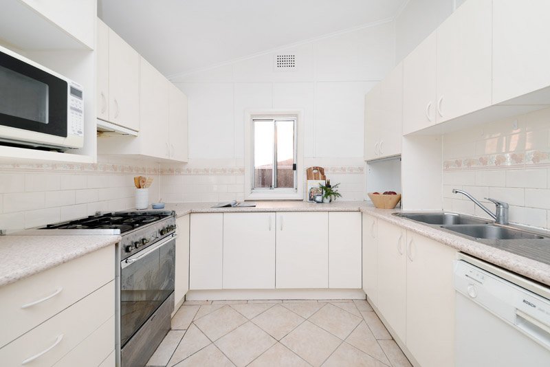 28 Harry Street EASTLAKES 7