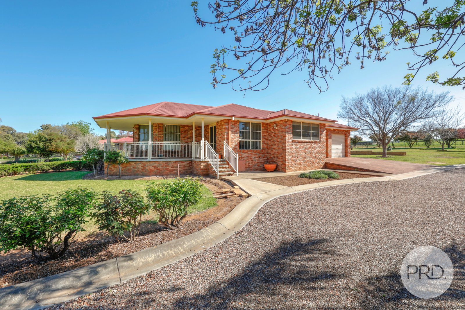 28 Hartmann Drive TAMWORTH 3