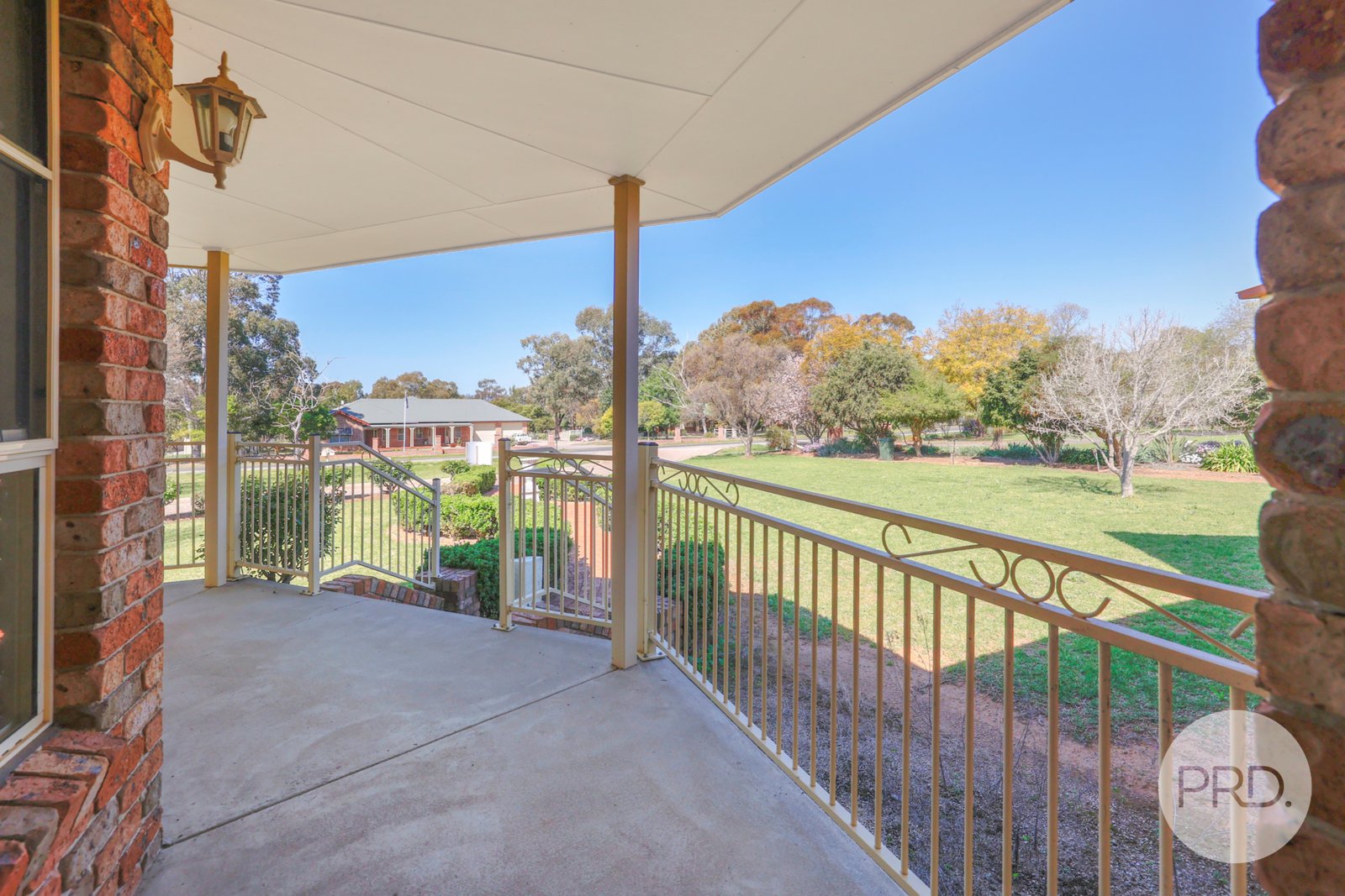 28 Hartmann Drive TAMWORTH 4