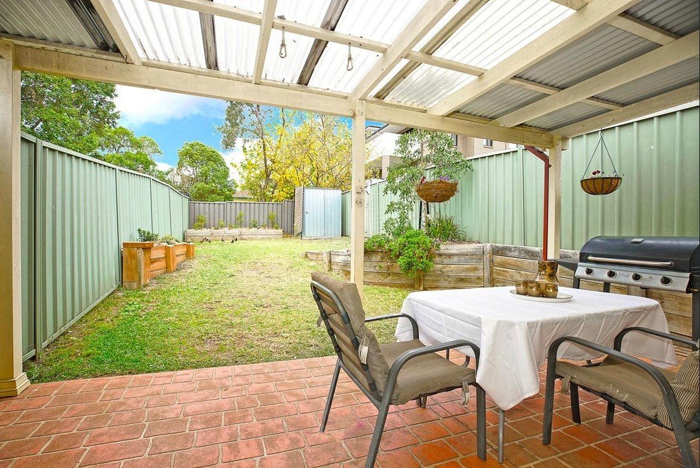 2/8 Haynes Street Penrith 6