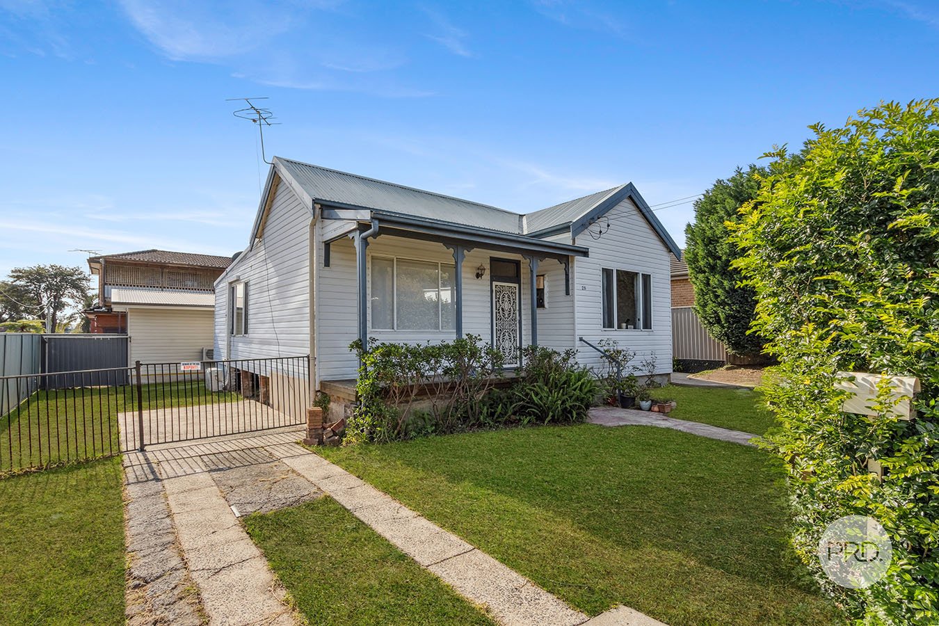 28 Henry Lawson Drive PEAKHURST 1