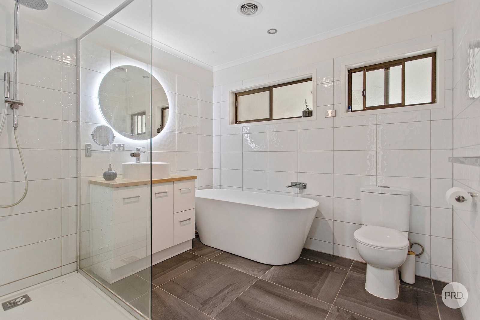 28 Howell Crescent KANGAROO FLAT 3