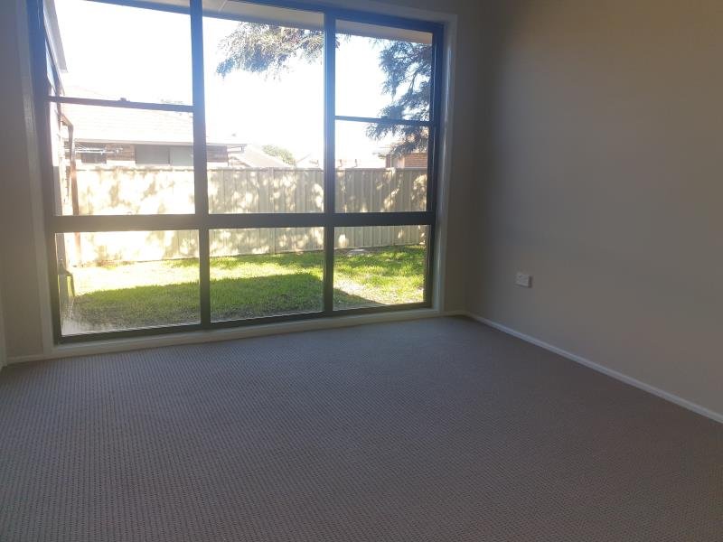 2/8 Hunt Street TAMWORTH 2