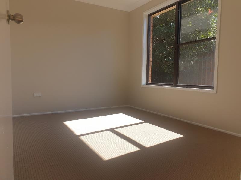 2/8 Hunt Street TAMWORTH 5
