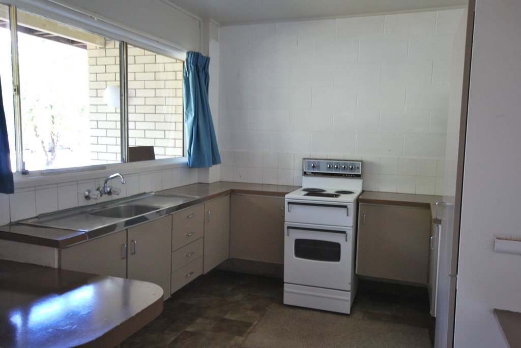 2/8 Ikkina Road BURLEIGH HEADS 3