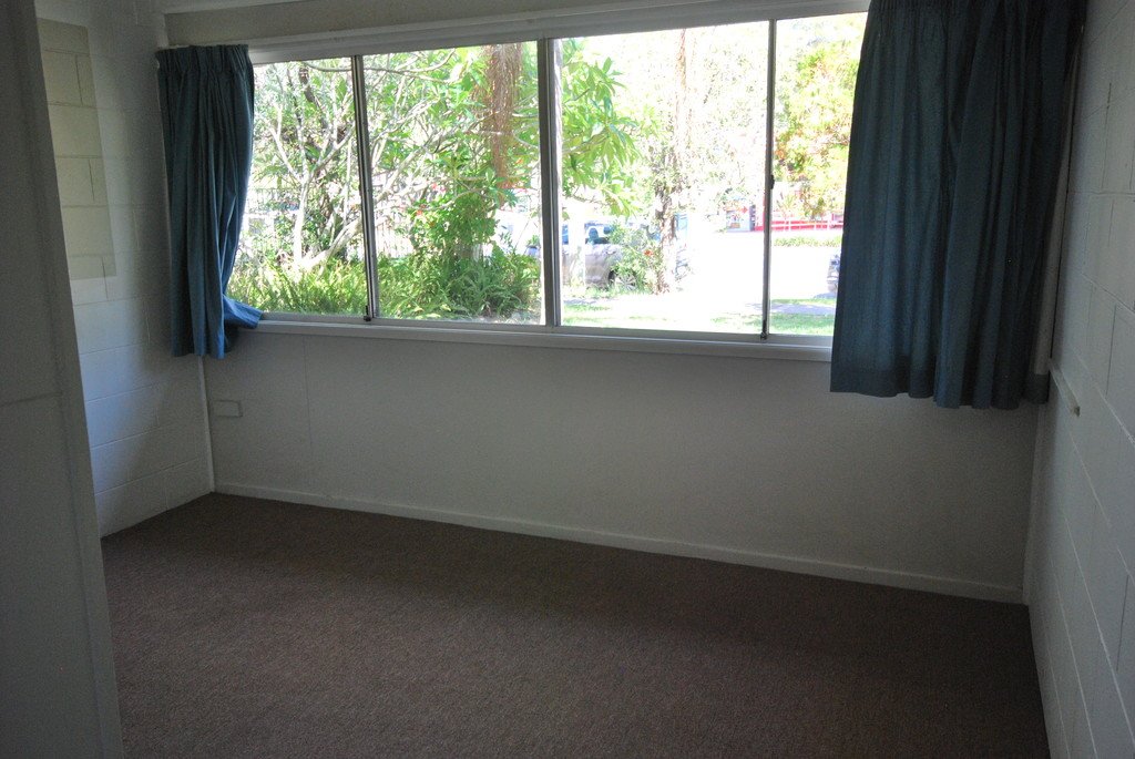 2/8 Ikkina Road BURLEIGH HEADS 6