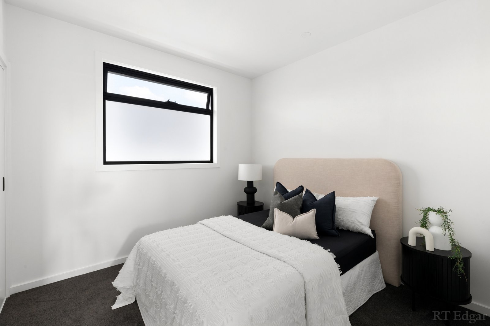 Real Estate and Property in 2/8 Inverness Street, Reservoir, VIC