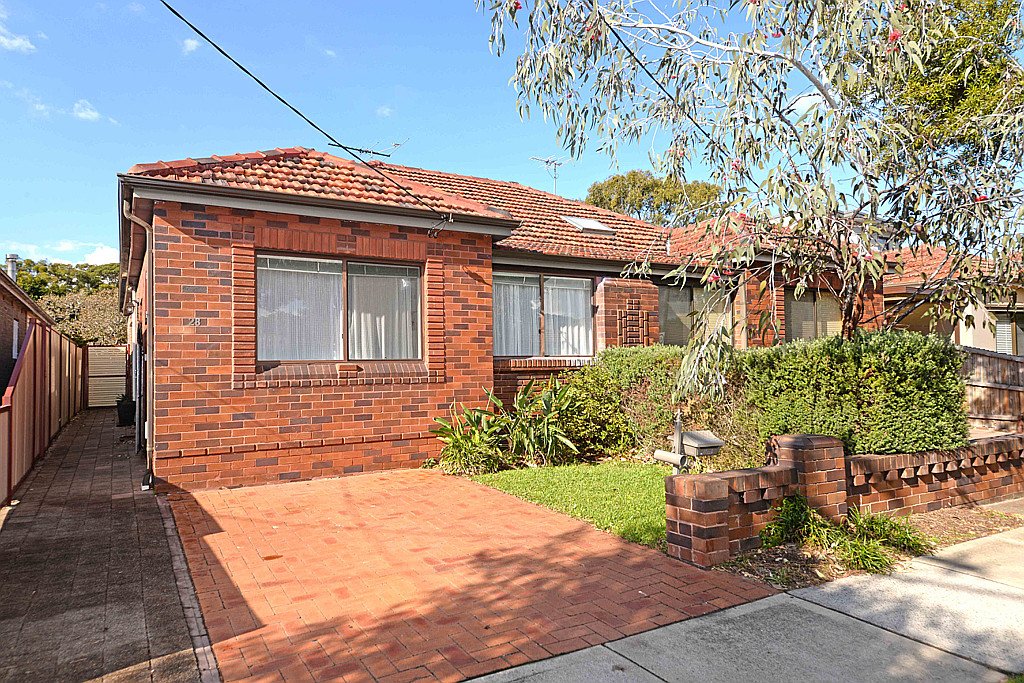 28 Isaac Smith Street DACEYVILLE 9