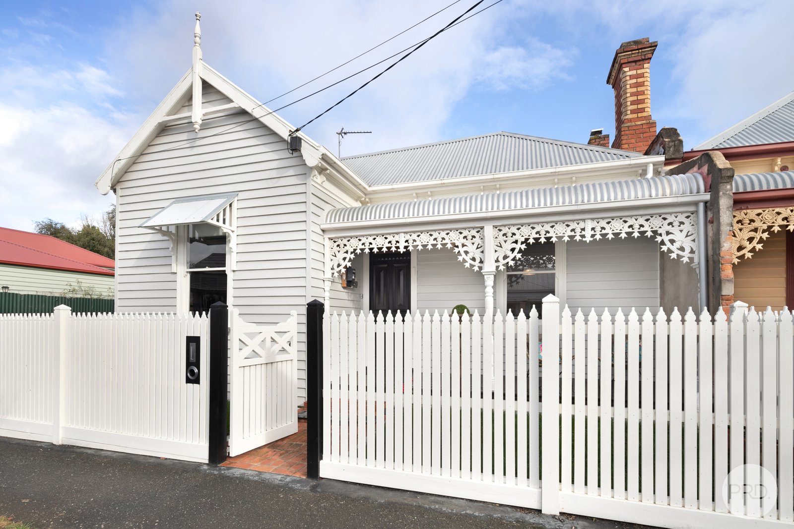 28 James Street GOLDEN POINT 1