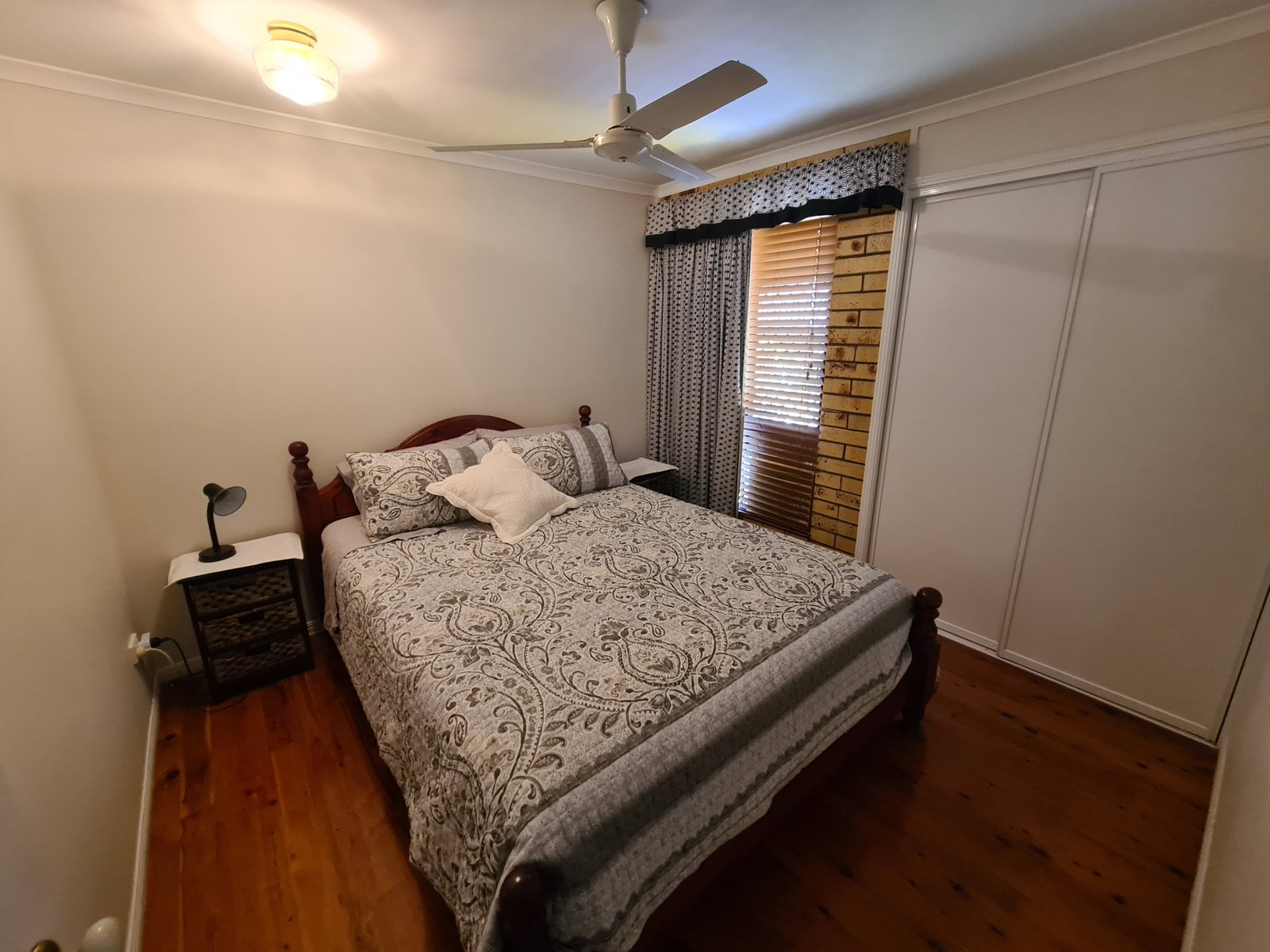 28 Jarrah Drive BOYNE ISLAND 13
