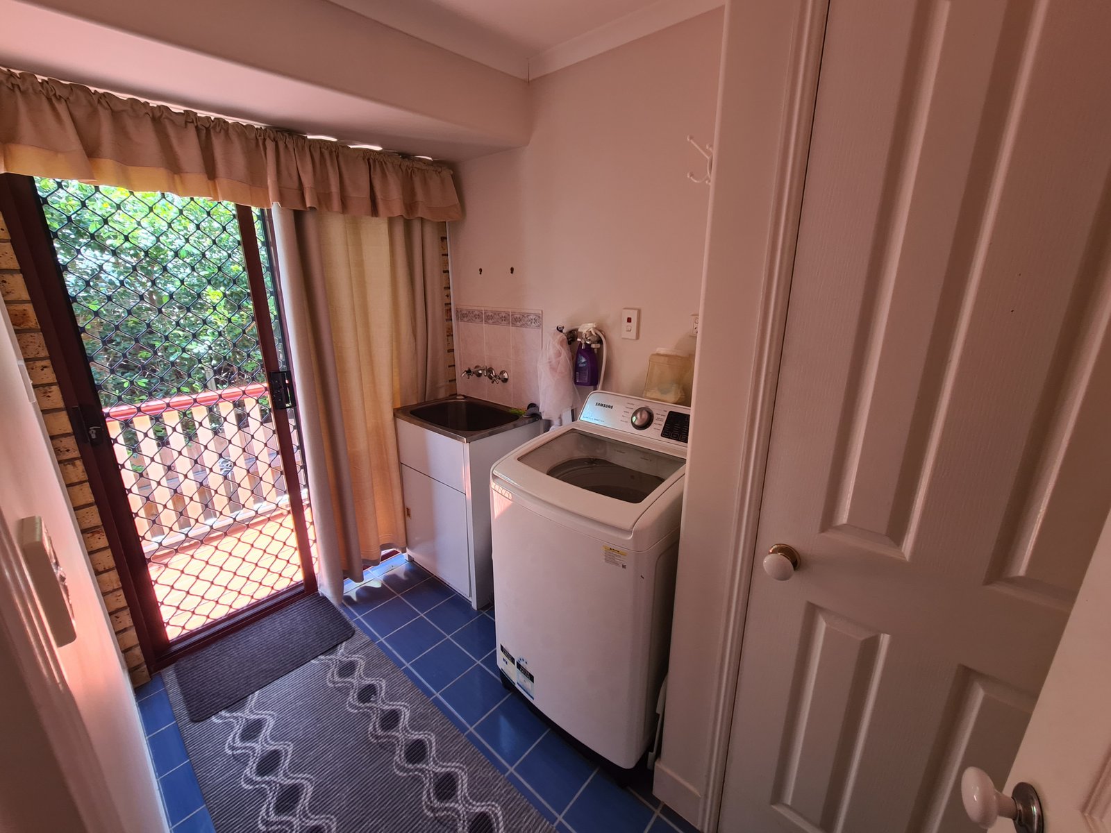 28 Jarrah Drive BOYNE ISLAND 14