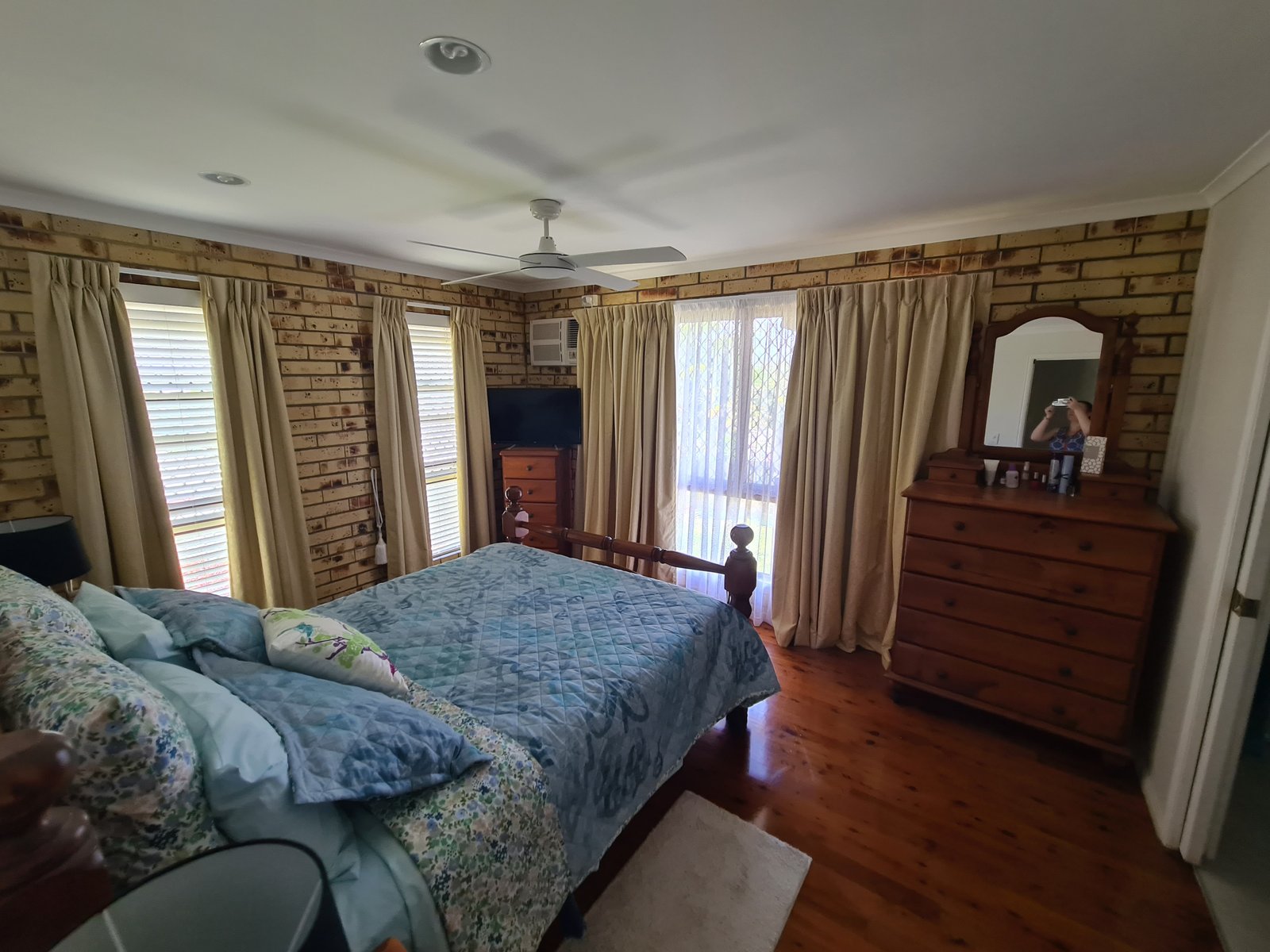 28 Jarrah Drive BOYNE ISLAND 18