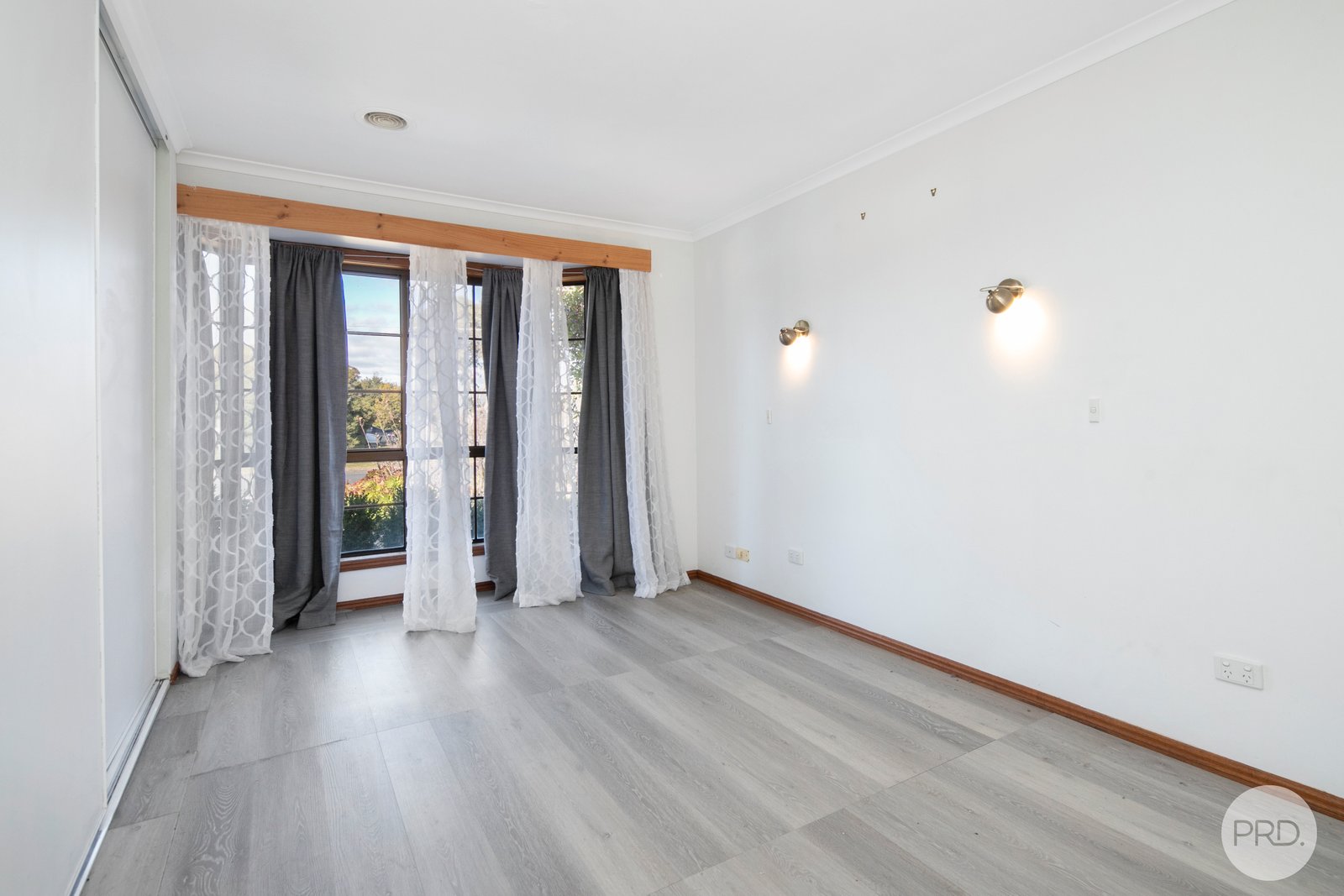 28 Jasmine Drive DELACOMBE 8
