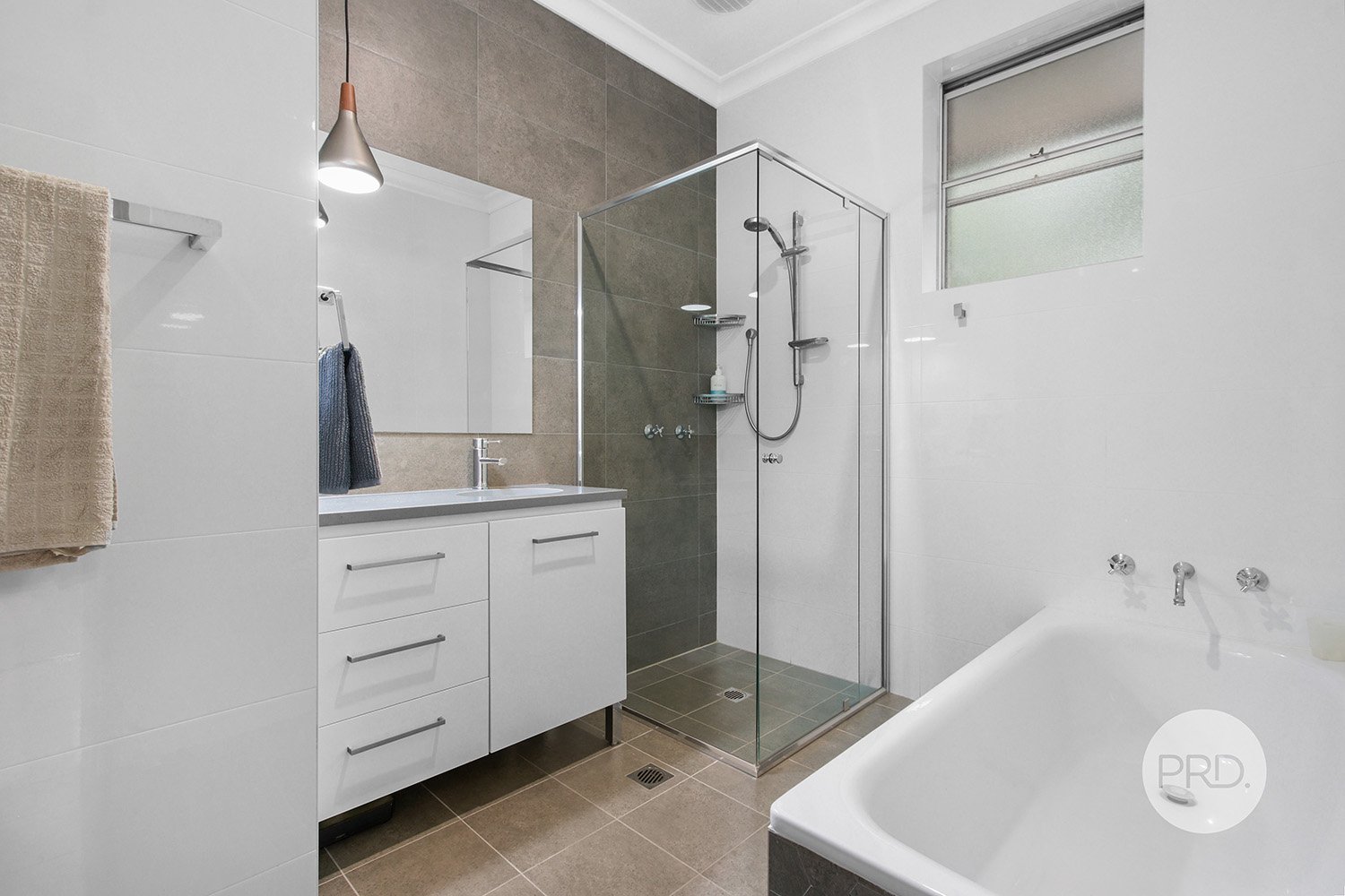 28 Jindabyne Crescent PEAKHURST HEIGHTS 6