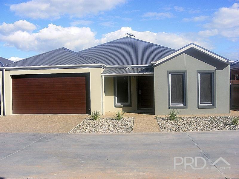 2/8 John Monash Boulevard MILDURA 1