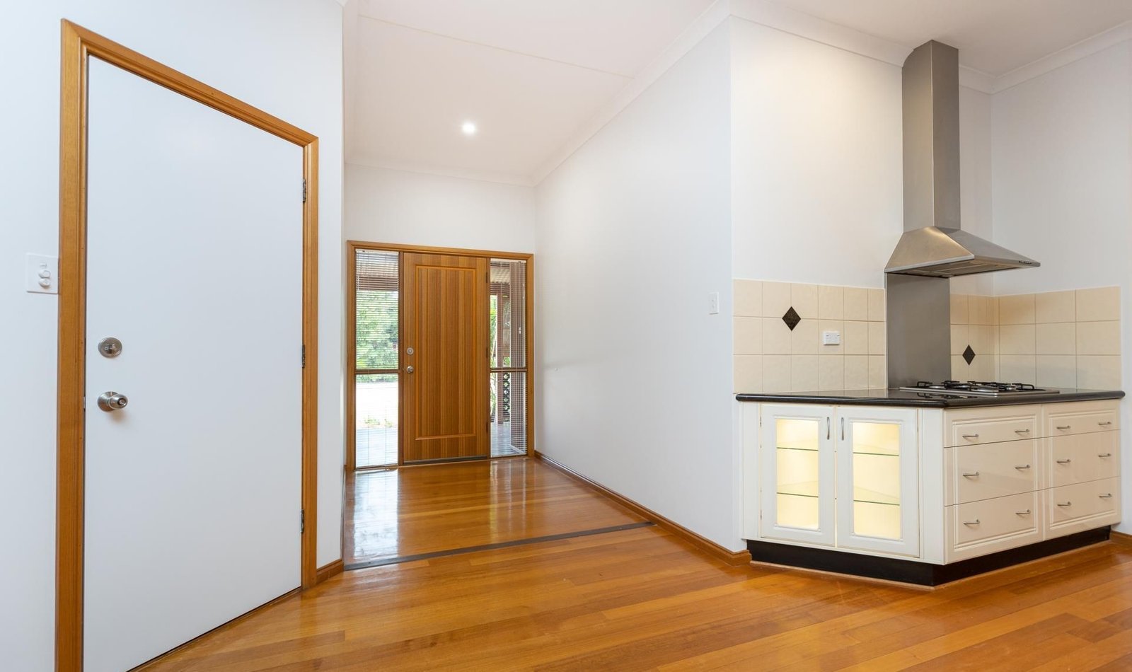 28 Kapang Drive CABLE BEACH 9