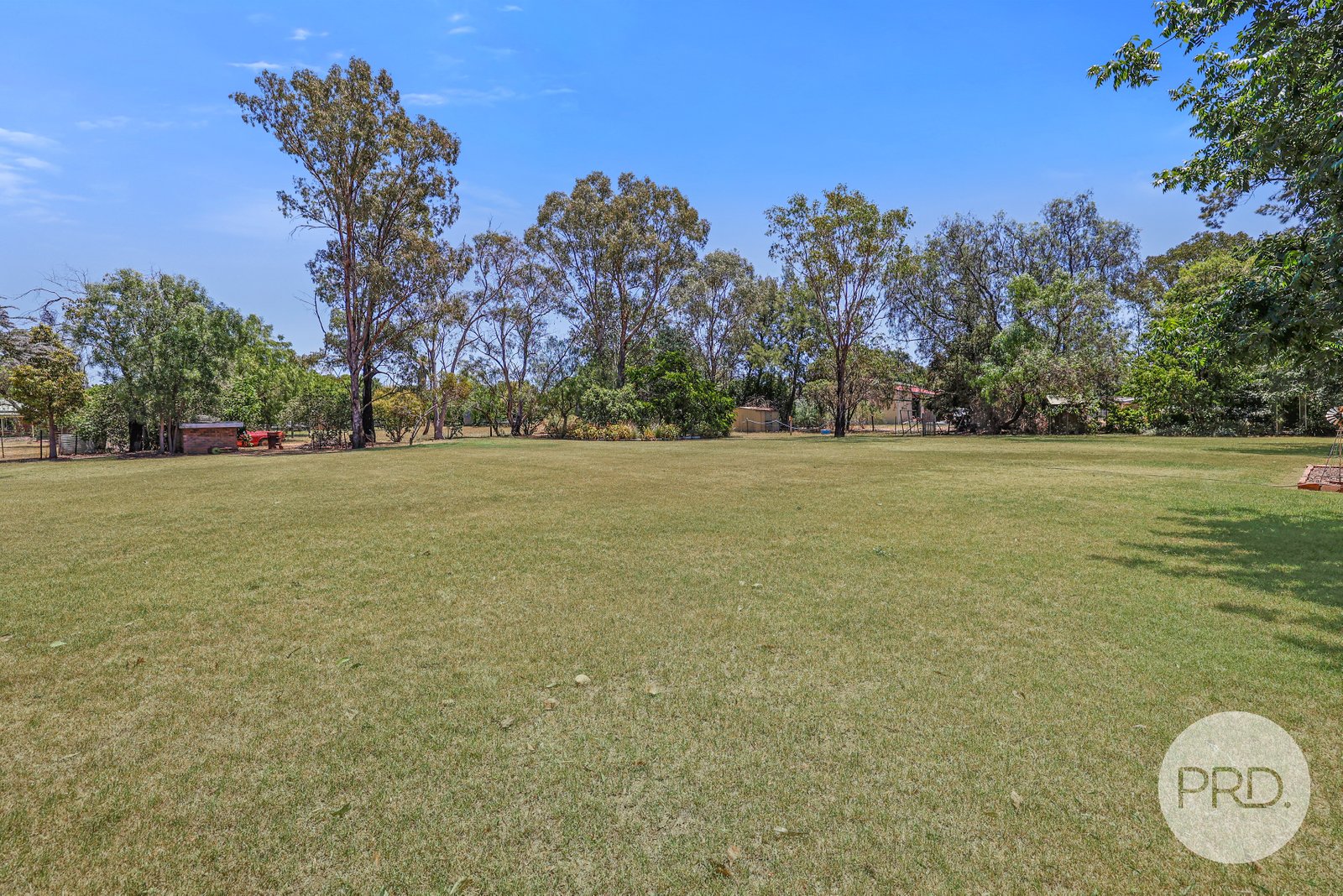 28 Kingswood Drive TAMWORTH 2