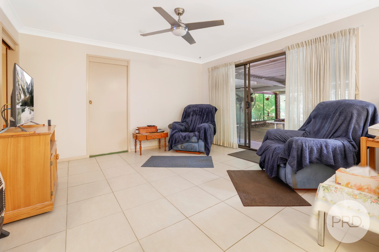 28 Kingswood Drive TAMWORTH 24