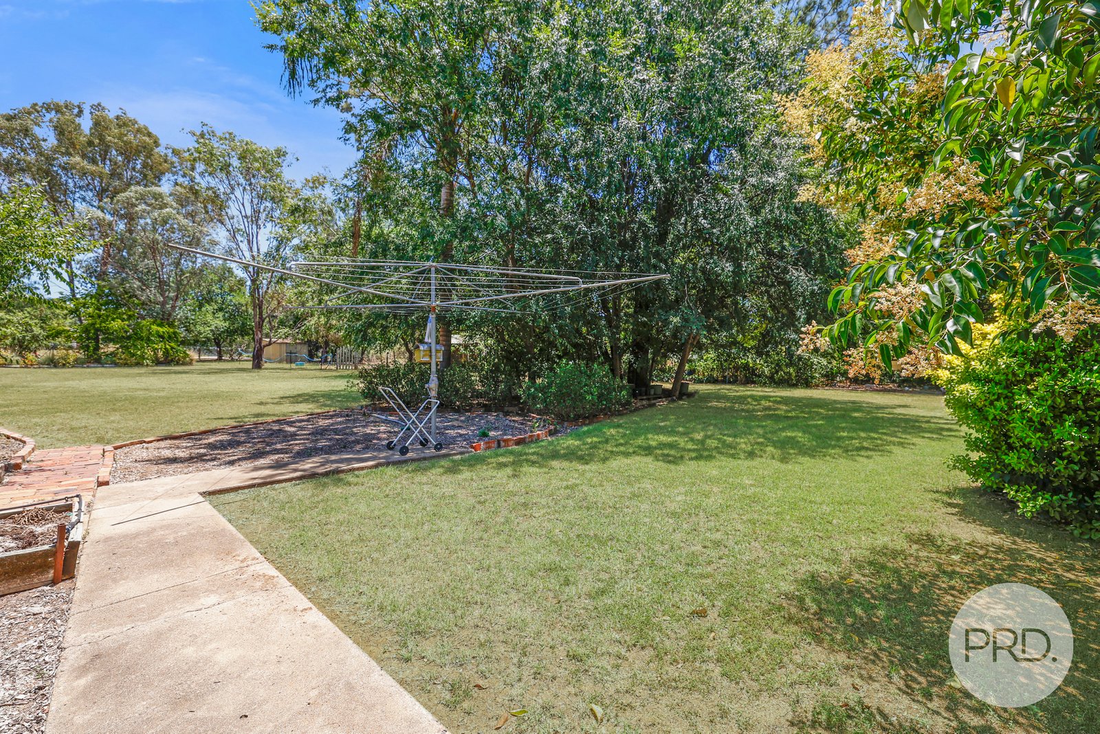 28 Kingswood Drive TAMWORTH 29